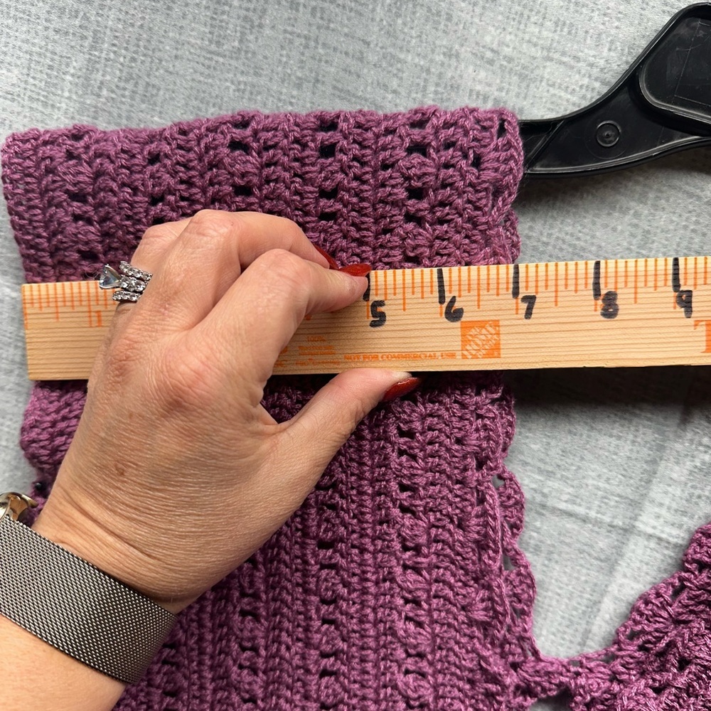Hand crochet vest purple V Neck open center lace Small no tag Vintage 80’s - Picture 9 of 10